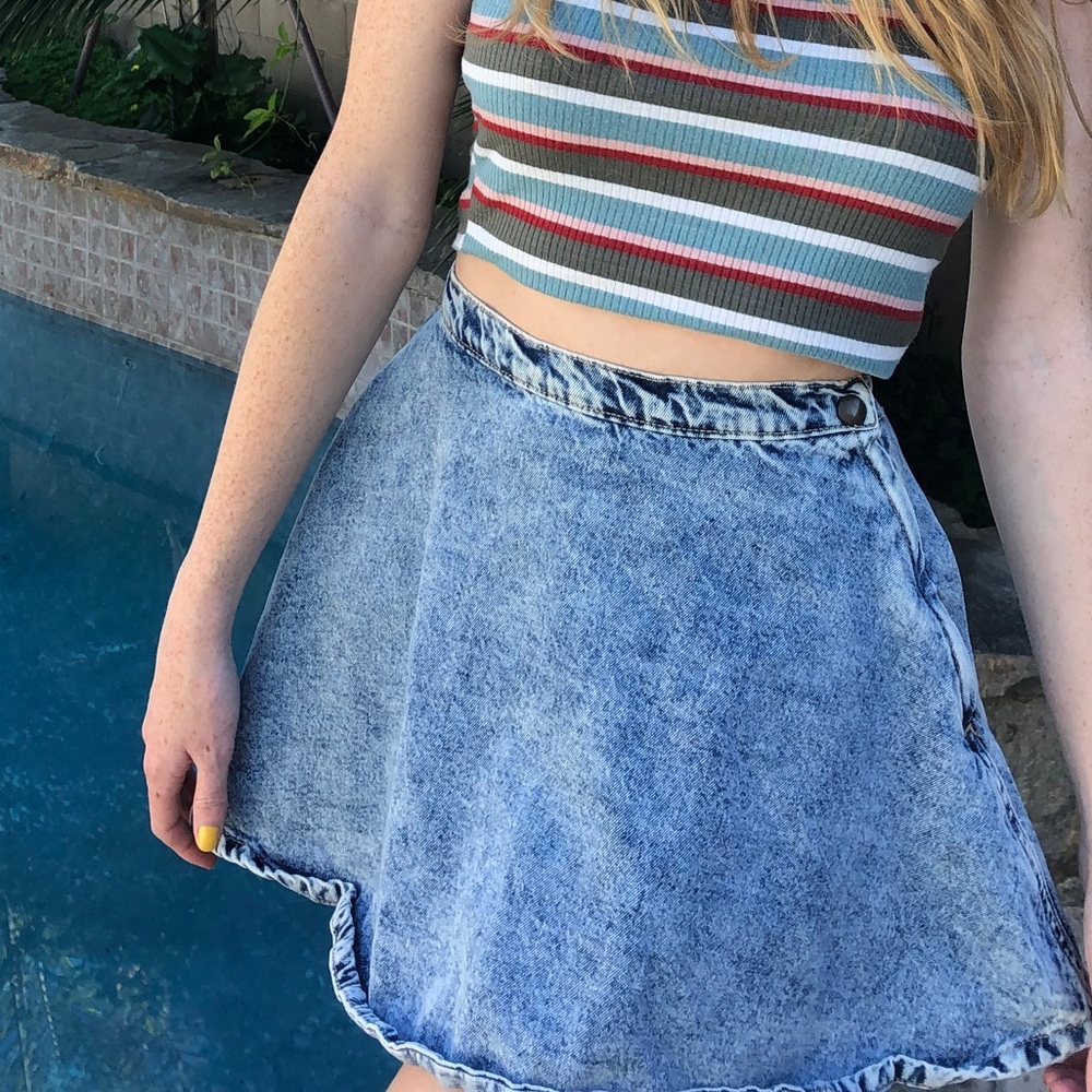 American Apparel Acid Wash Light Blue Denim Mini Skater Skirt - Picture 3 of 3
